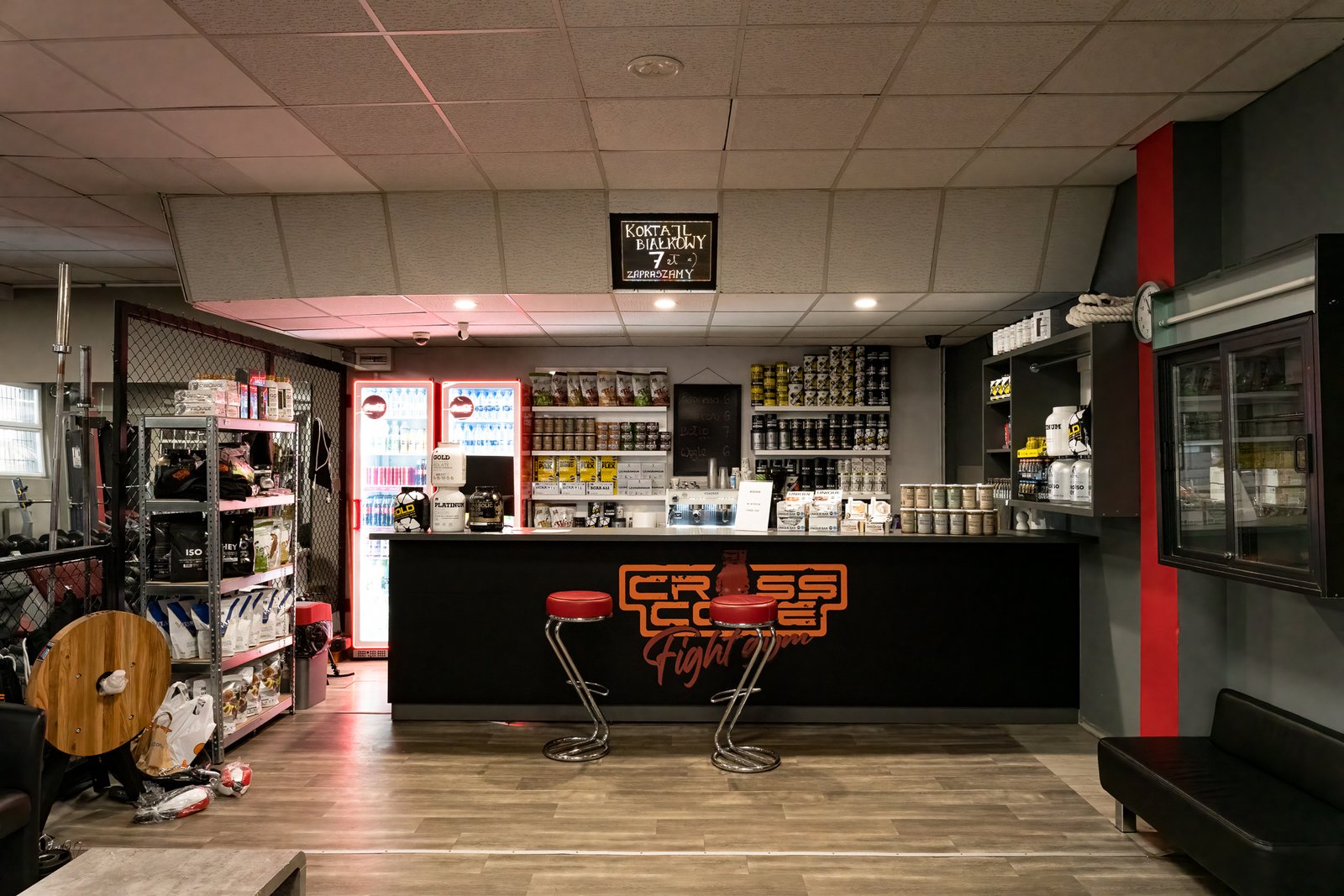 Strefa siłowni w CROSSCORE Fight Gym